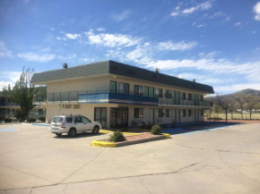 Hotels in Raton